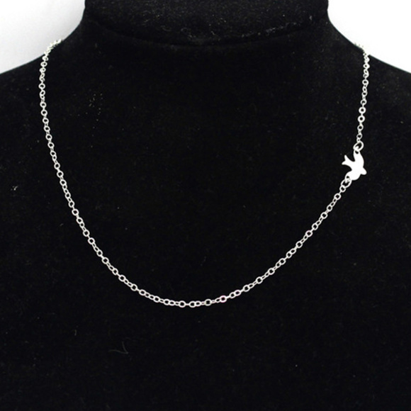Jewelry - New Bird in flight necklace